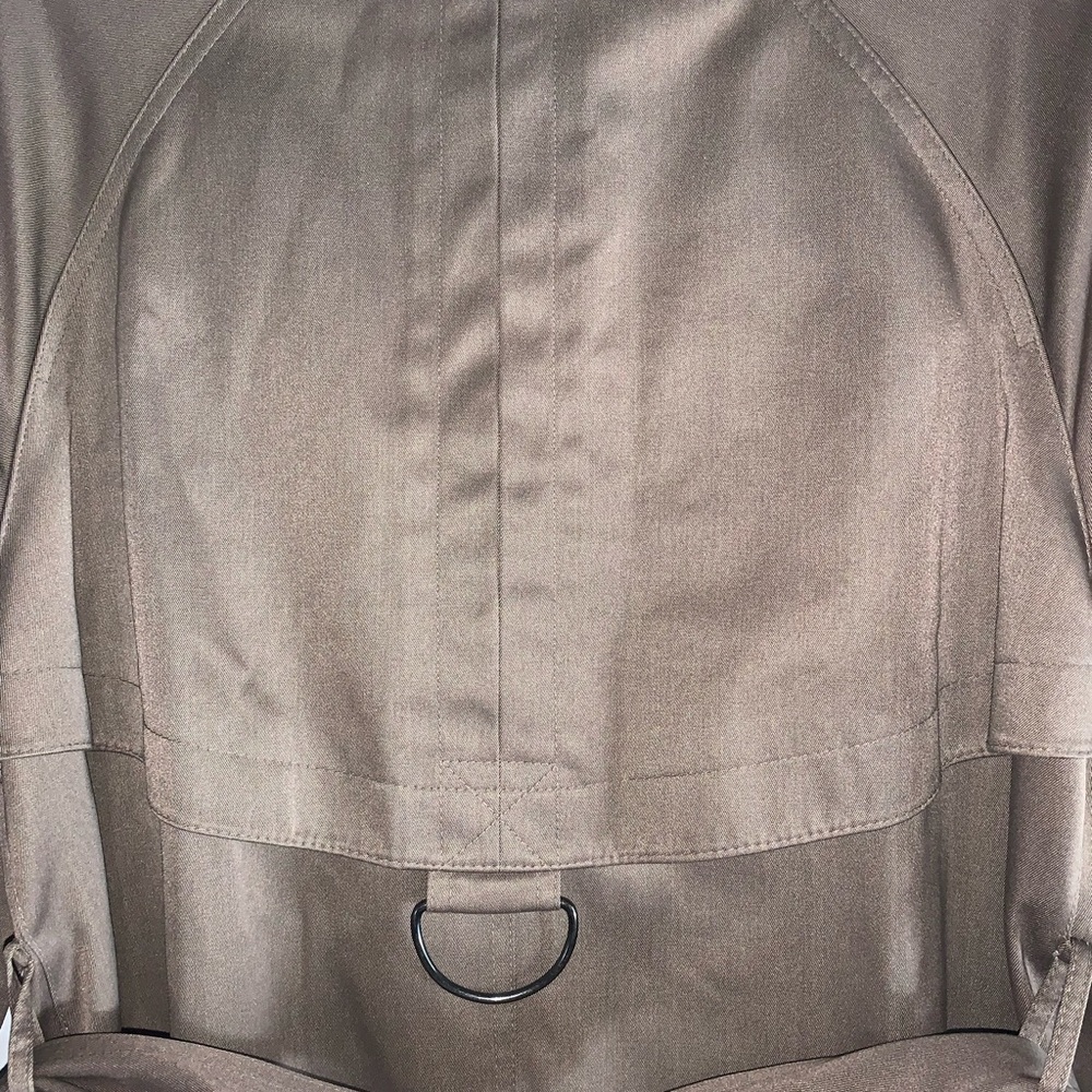 Gorgeous All-Weather Coat, Size 2 Petite - Picture 10 of 13